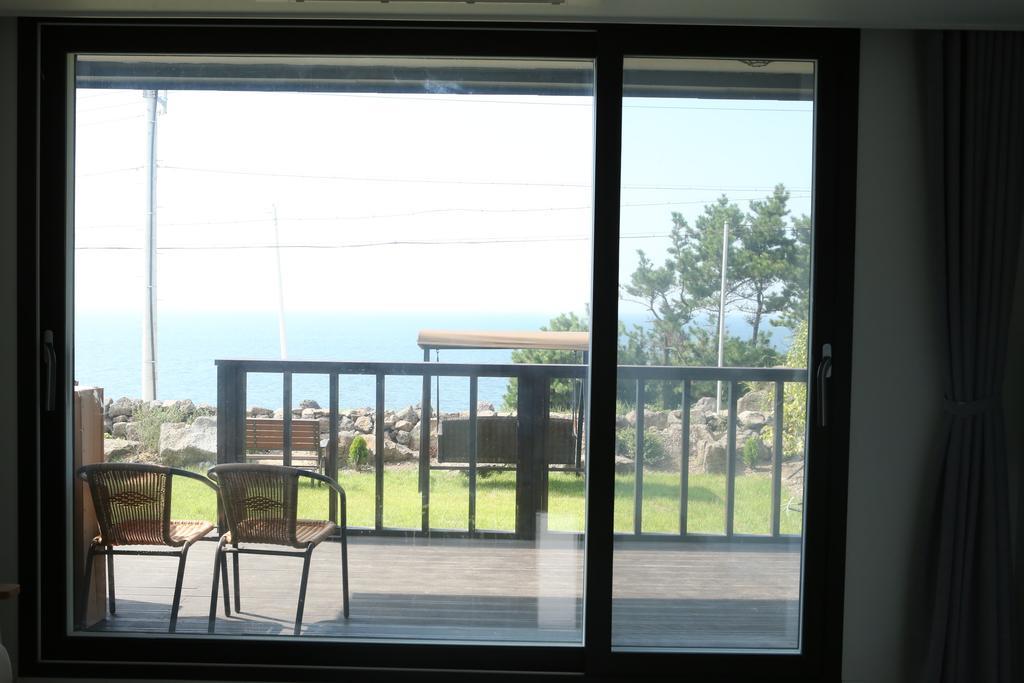 Plumeria Pension เมืองเชจู ภายนอก รูปภาพ