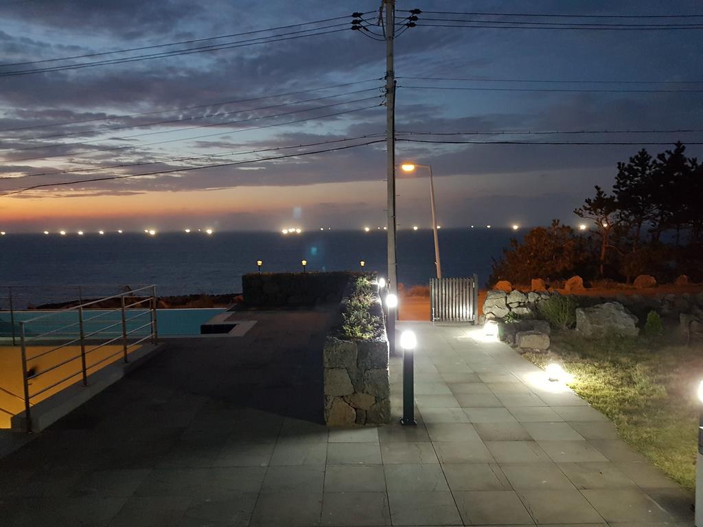 Plumeria Pension เมืองเชจู ภายนอก รูปภาพ
