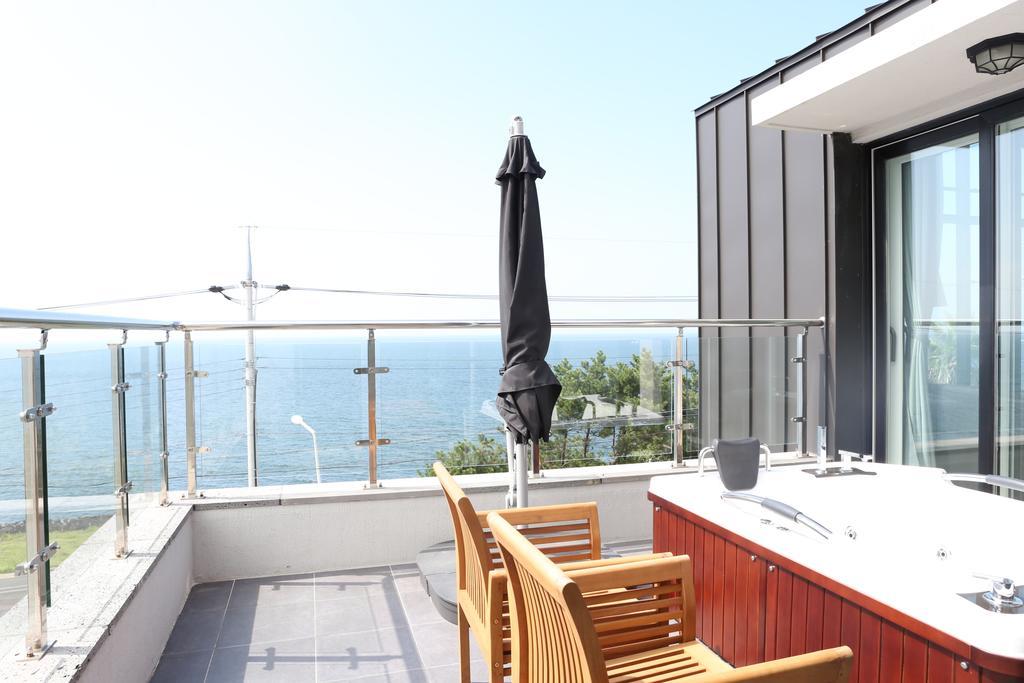 Plumeria Pension เมืองเชจู ภายนอก รูปภาพ