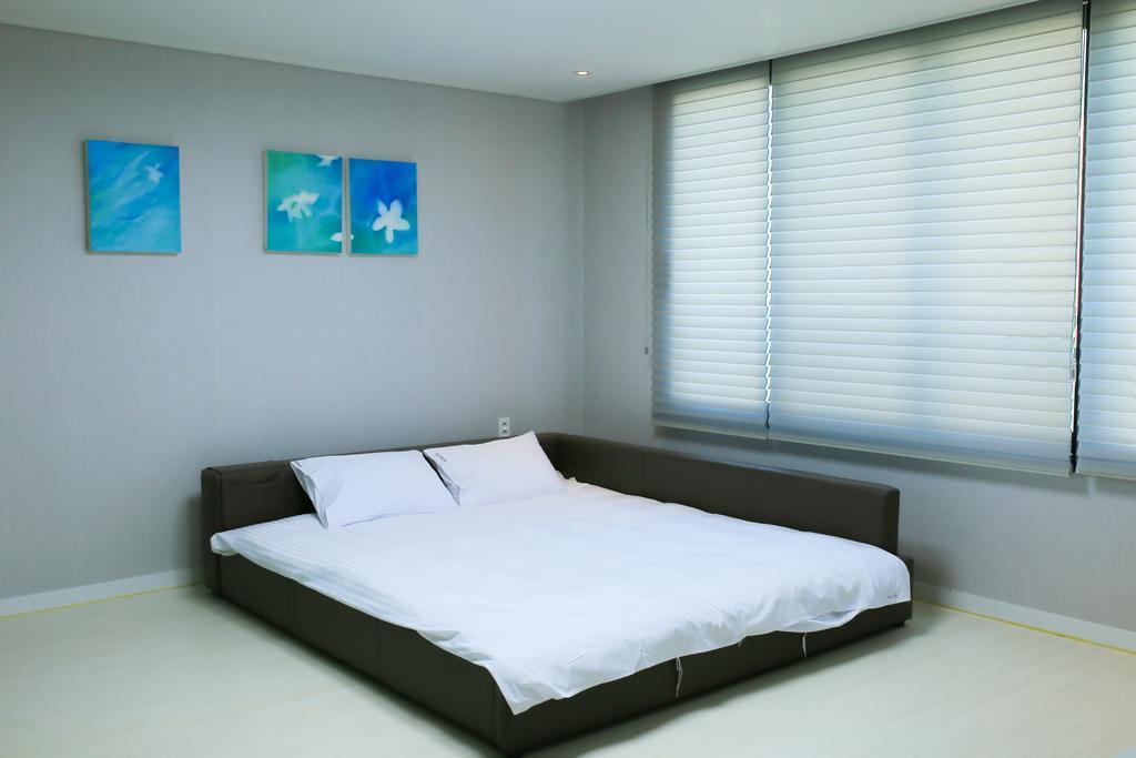 Plumeria Pension เมืองเชจู ภายนอก รูปภาพ
